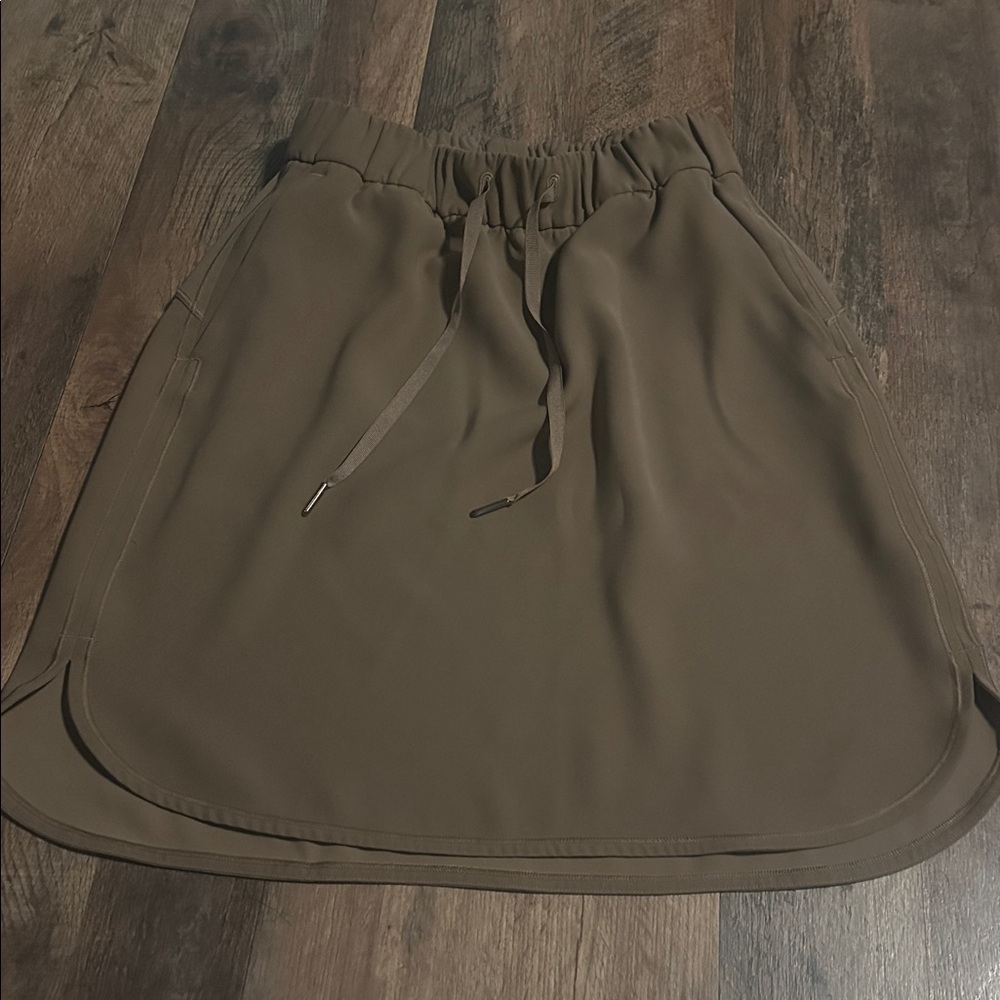 Lululemon Athletica Tan Skirt with Drawstring